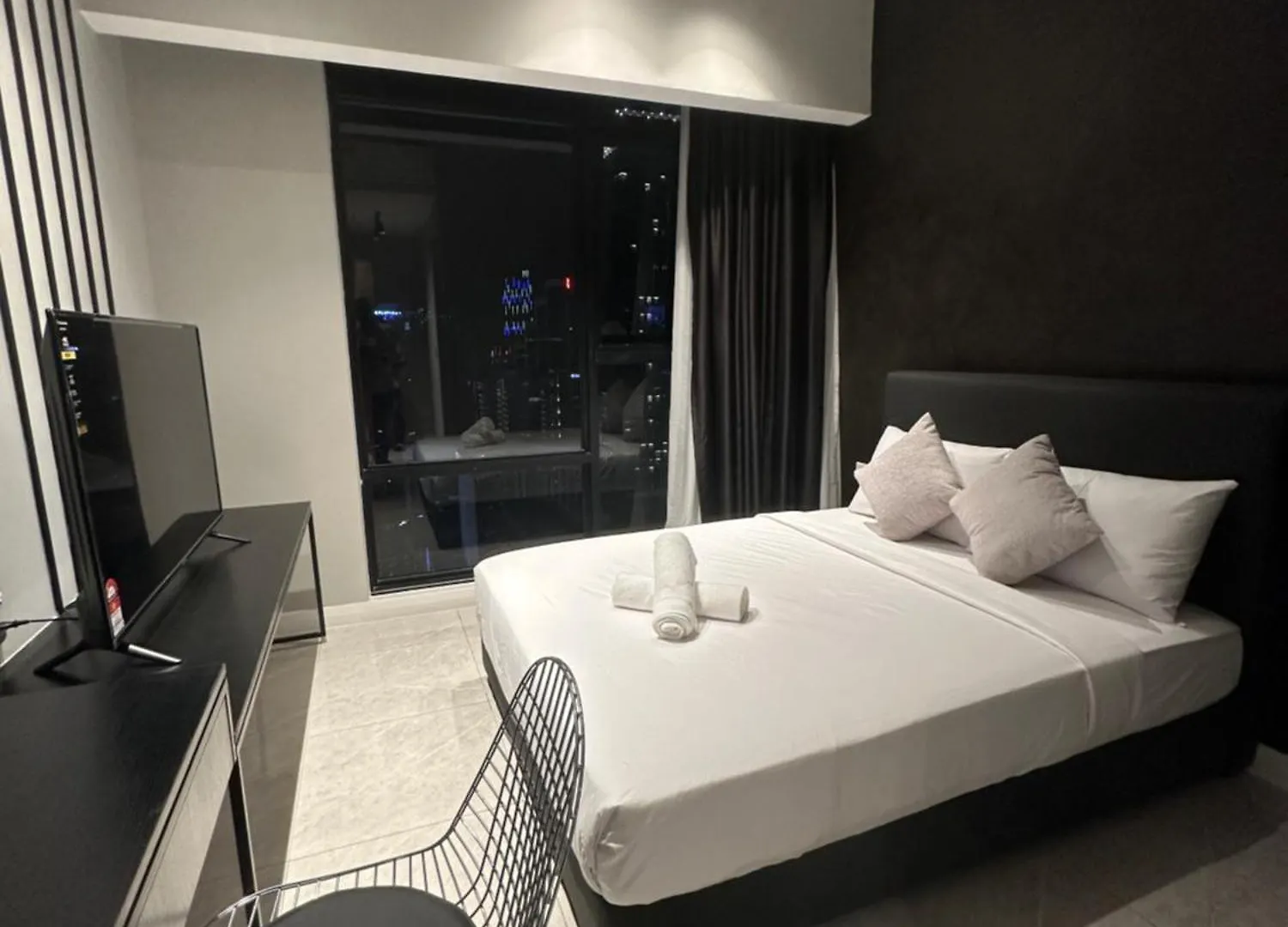 Axon Suites Infinity Pool Kuala Lumpur Apartment